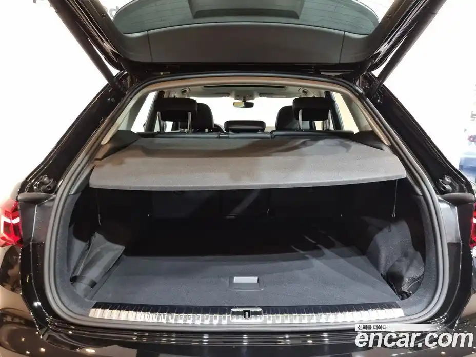 Audi Q3 2025 2.0 автомат (гидро), фото 13