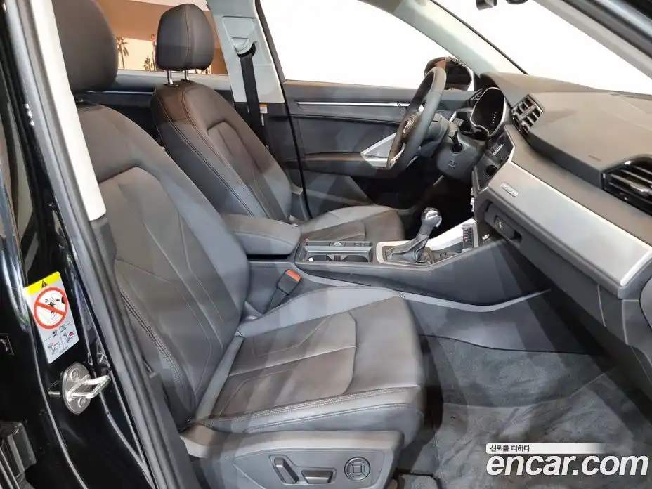 Audi Q3 2025 2.0 автомат (гидро), фото 10