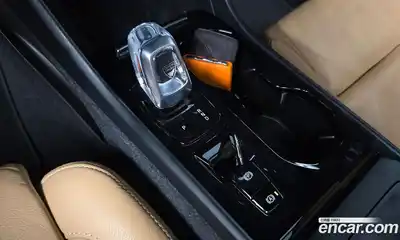 Volvo XC40 2021 2.0 автомат (гидро), миниатюра 11