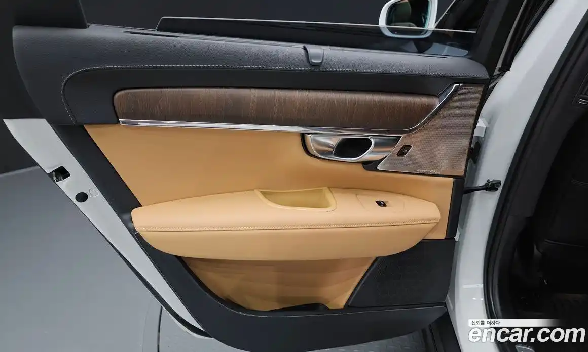 Volvo V90 2023 2.0 автомат (гидро), фото 15