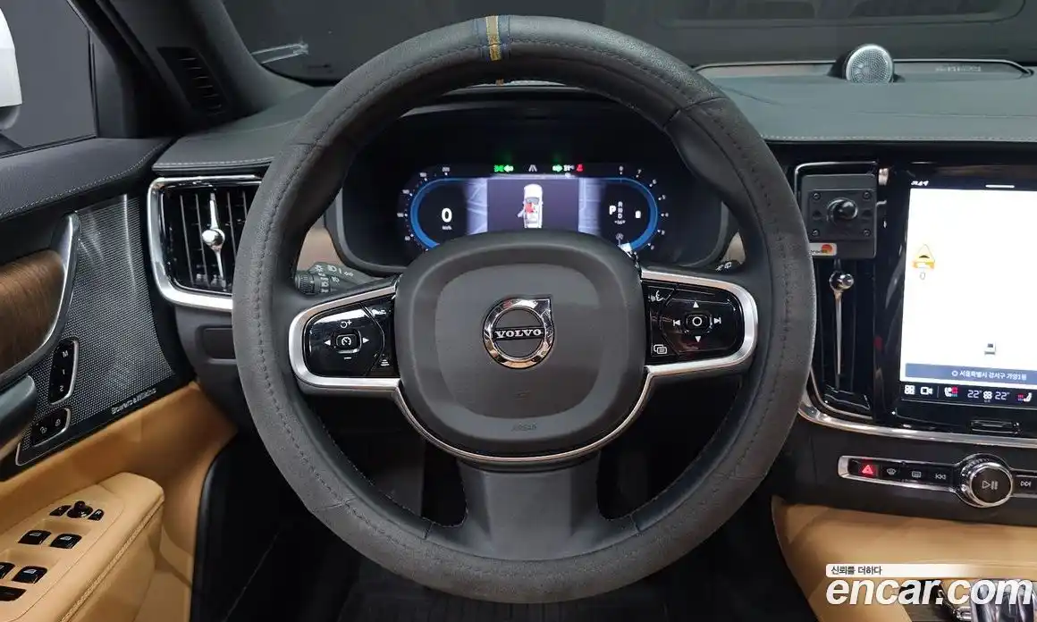 Volvo V90 2023 2.0 автомат (гидро), фото 19