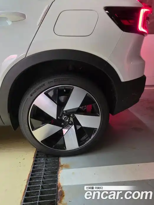 Volvo C40 2023 автомат (гидро), фото 11