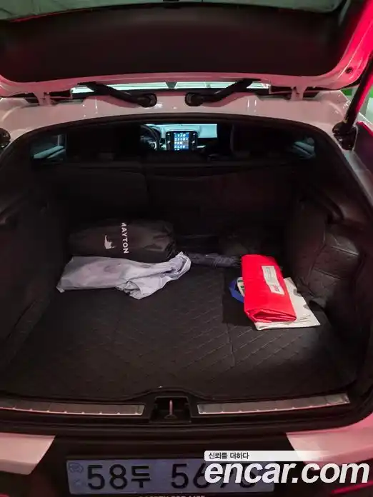 Volvo C40 2023 автомат (гидро), фото 13