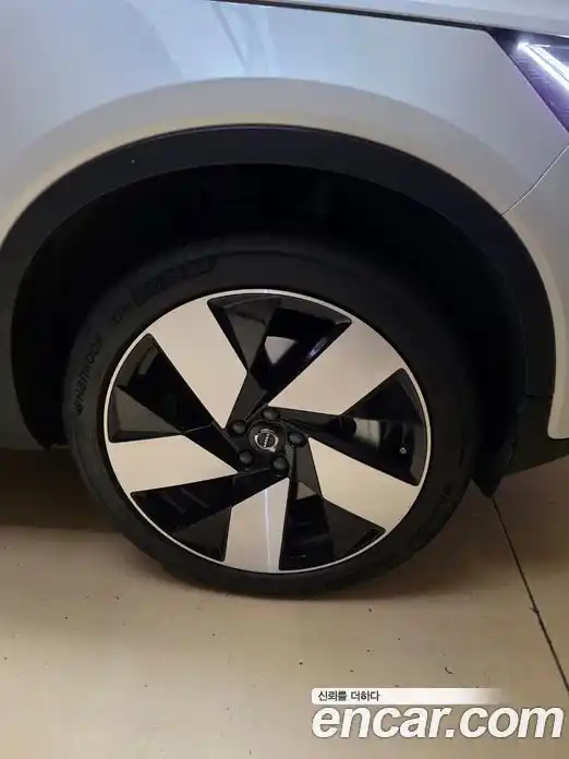 Volvo C40 2023 автомат (гидро), фото 3