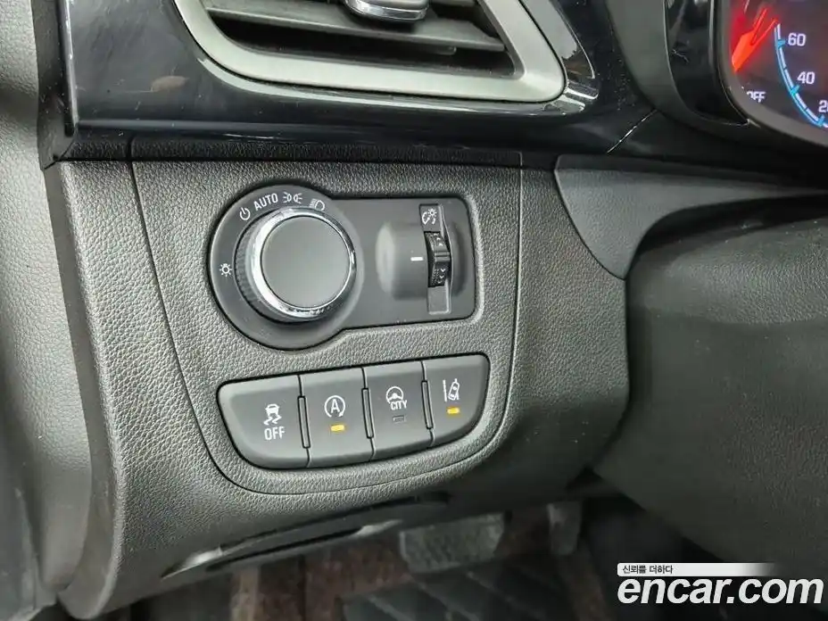 Chevrolet Spark 2018 1.0 автомат (гидро), фото 15