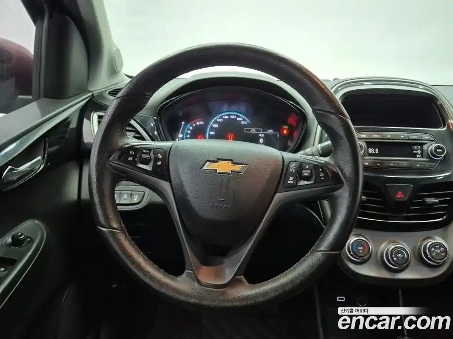 Chevrolet Spark 2018 1.0 автомат (гидро), фото 9