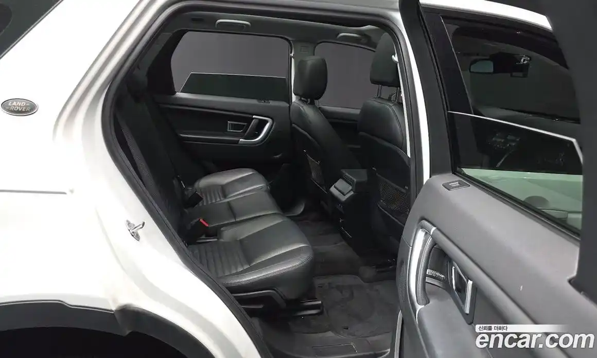 Land Rover Discovery Sport 2017 2.0 автомат (гидро), фото 12