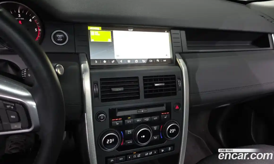 Land Rover Discovery Sport 2017 2.0 автомат (гидро), фото 14