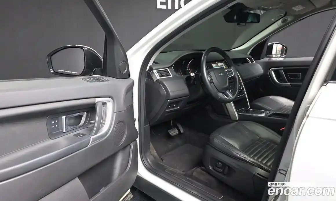 Land Rover Discovery Sport 2017 2.0 автомат (гидро), фото 10