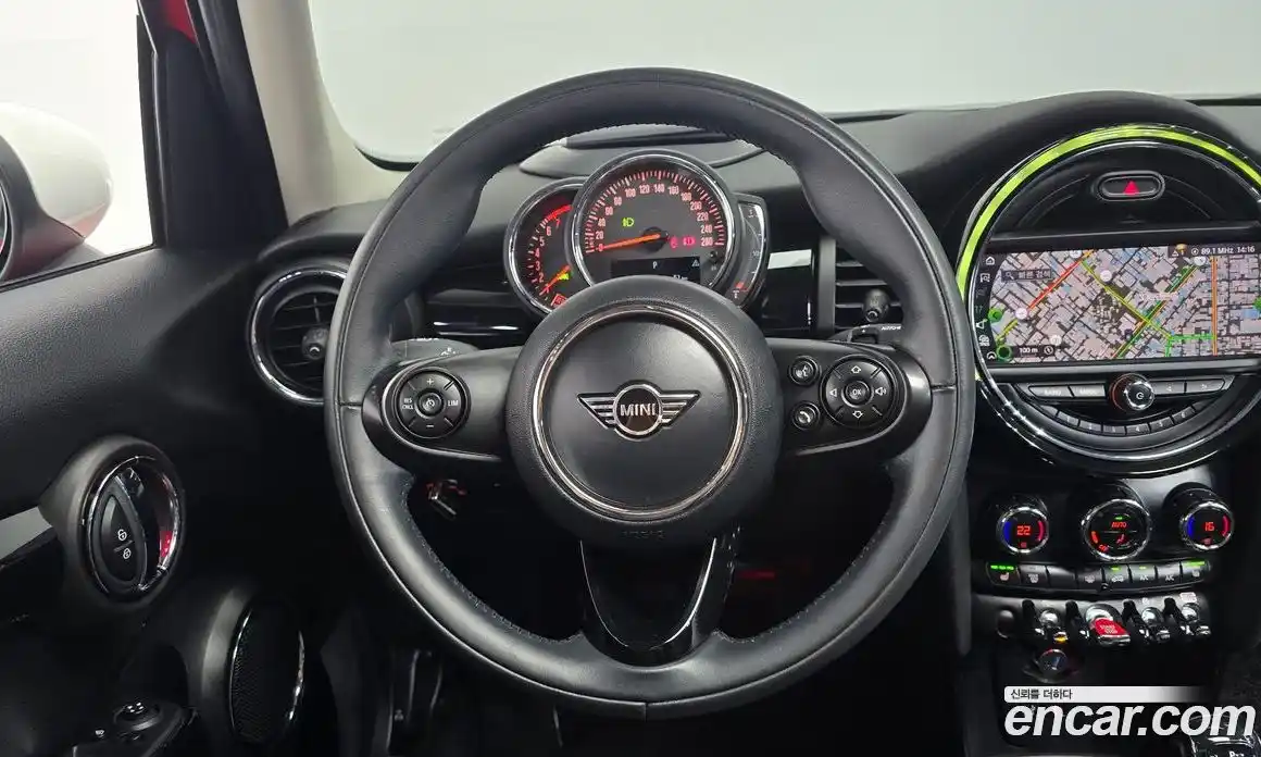 Mini Cooper 2020 1.5 автомат (гидро), фото 13