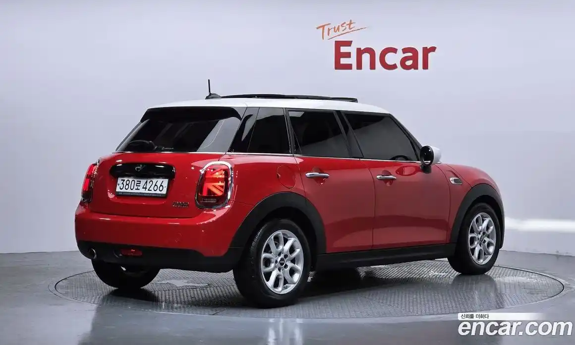 Mini Cooper 2020 1.5 автомат (гидро), фото 2