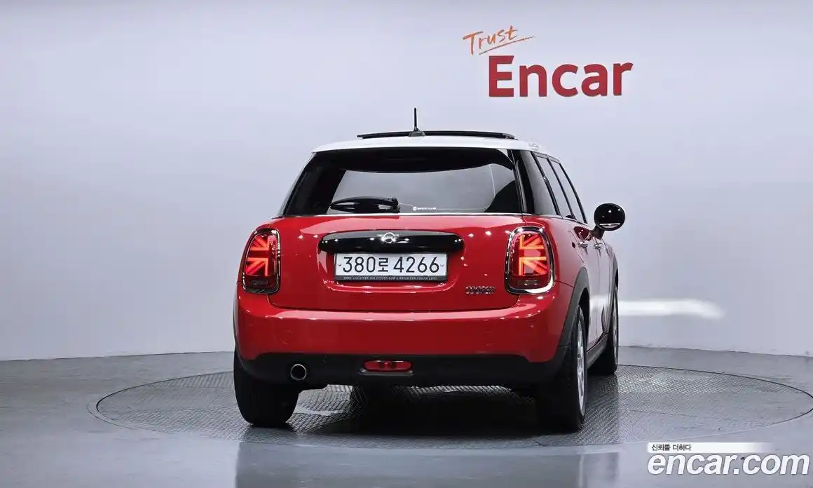 Mini Cooper 2020 1.5 автомат (гидро), фото 4
