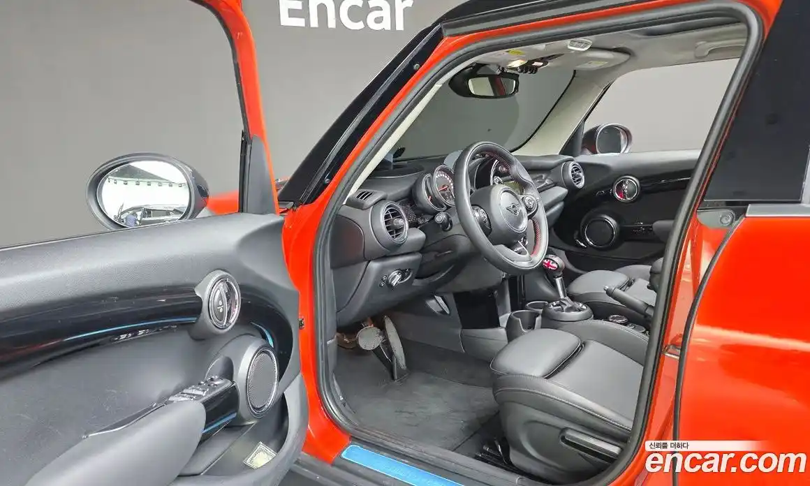 Mini Cooper 2019 2.0 автомат (гидро), фото 13