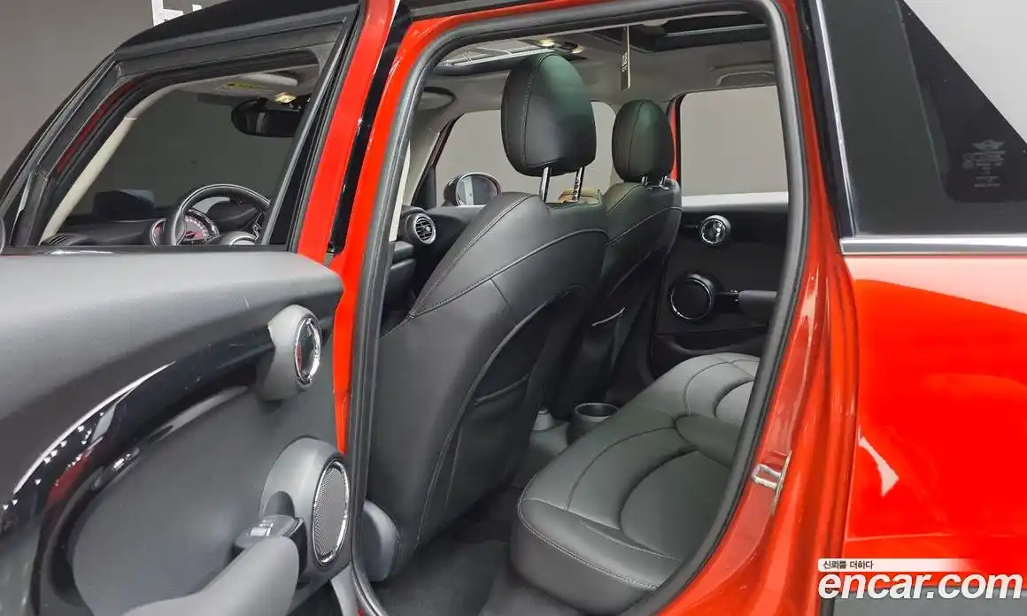 Mini Cooper 2019 2.0 автомат (гидро), фото 18