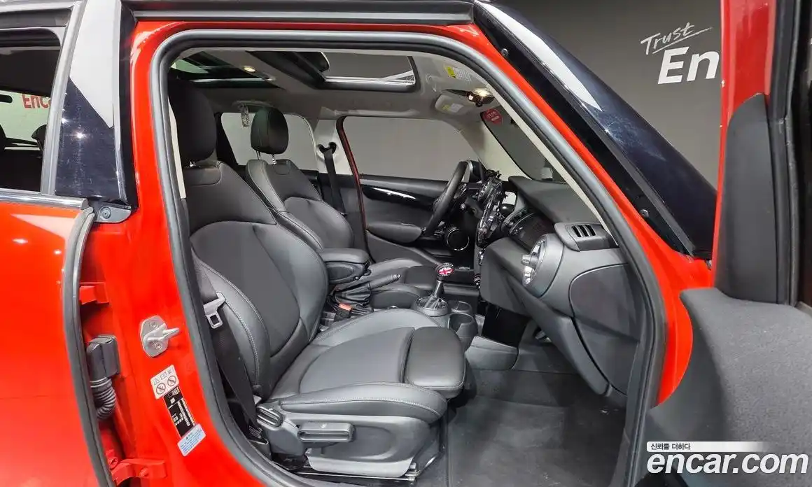 Mini Cooper 2019 2.0 автомат (гидро), фото 10