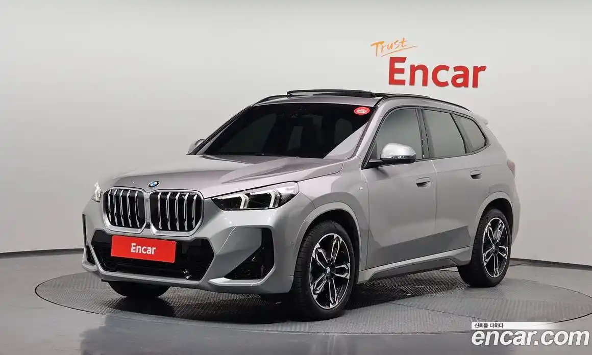 BMW X1 2025 2.0 автомат (гидро), фото 1