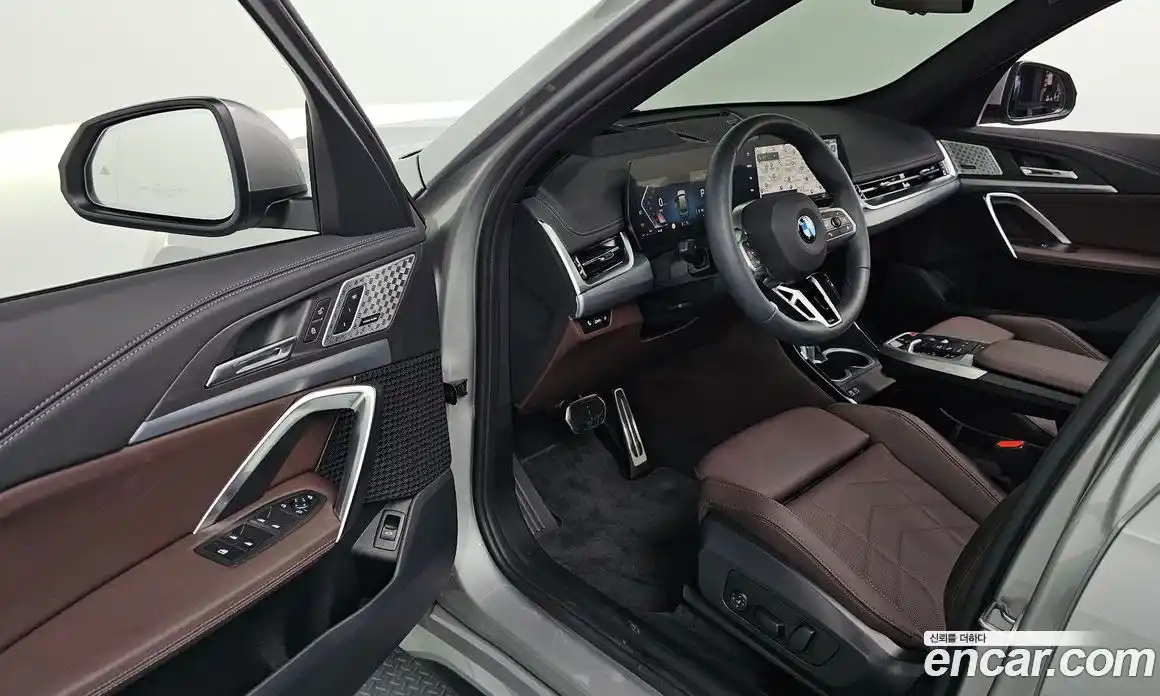 BMW X1 2025 2.0 автомат (гидро), фото 13