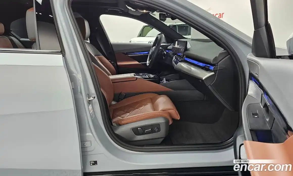 BMW 5 серия 2024 2.0 автомат (гидро), фото 16