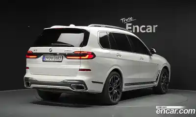 BMW X7 2025 3.0 автомат (гидро), миниатюра 2