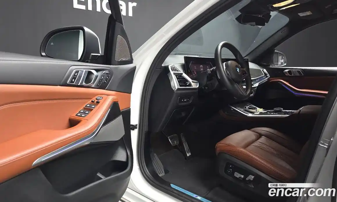 BMW X7 2025 3.0 автомат (гидро), фото 10