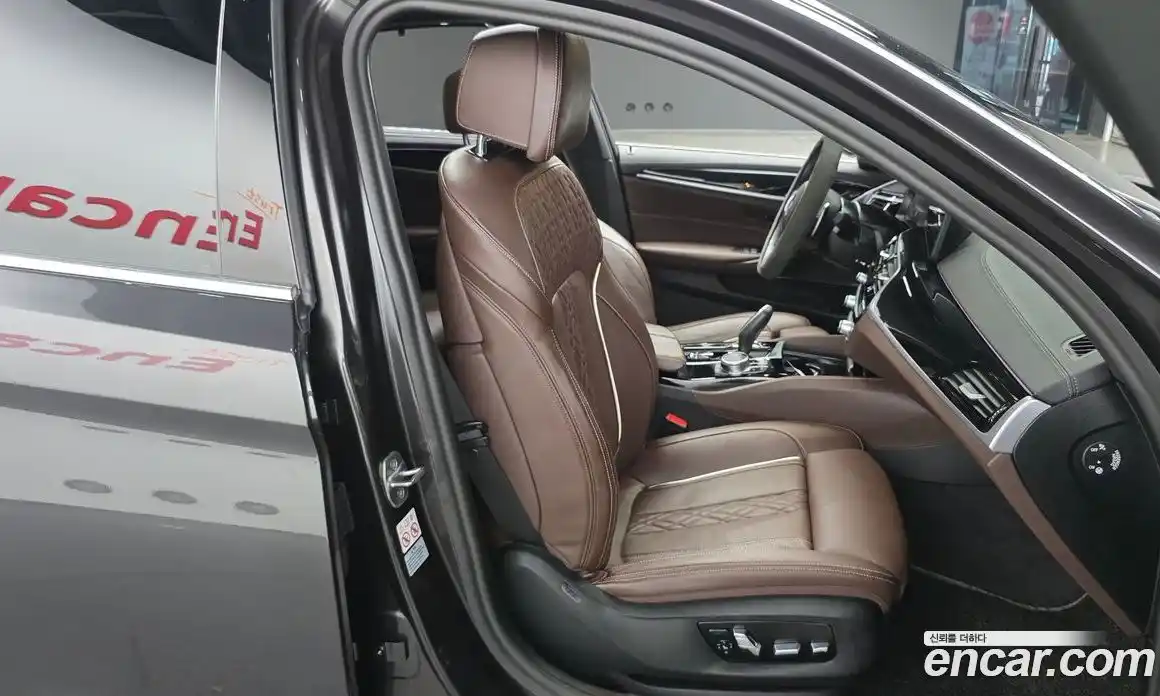 BMW 5 серия 2022 2.0 автомат (гидро), фото 16