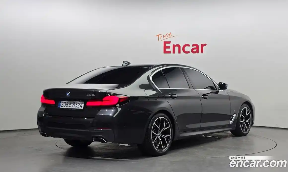 BMW 5 серия 2022 2.0 автомат (гидро), фото 2