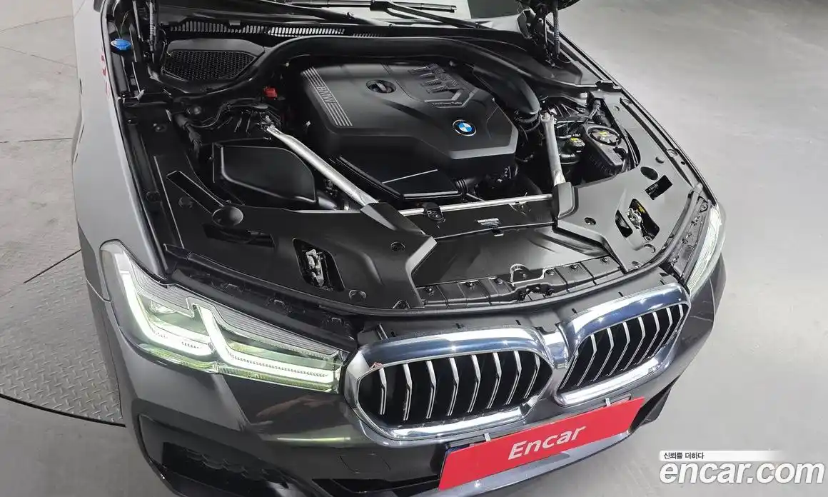 BMW 5 серия 2022 2.0 автомат (гидро), фото 6