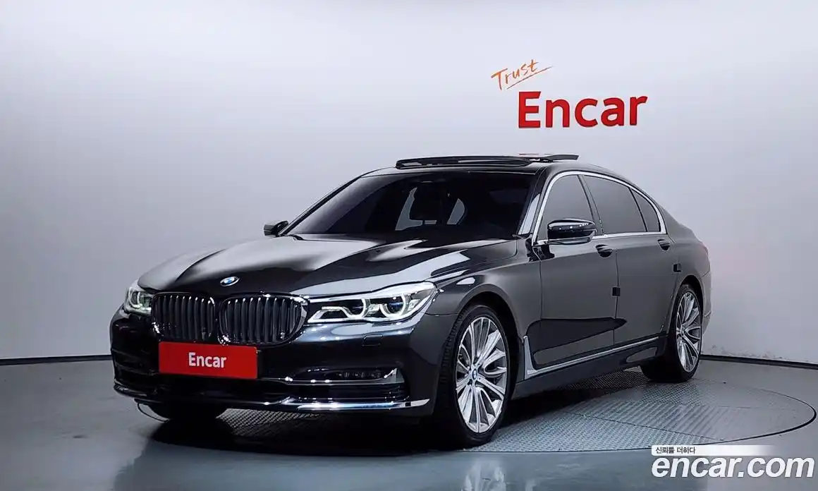 BMW 7 серия 2016 4.4 автомат (гидро), фото 1