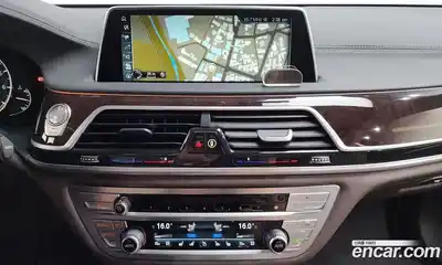 BMW 7 серия 2016 4.4 автомат (гидро), миниатюра 12