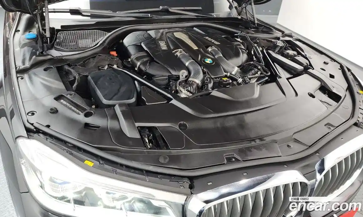 BMW 7 серия 2016 4.4 автомат (гидро), фото 6