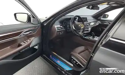 BMW 7 серия 2016 4.4 автомат (гидро), миниатюра 10