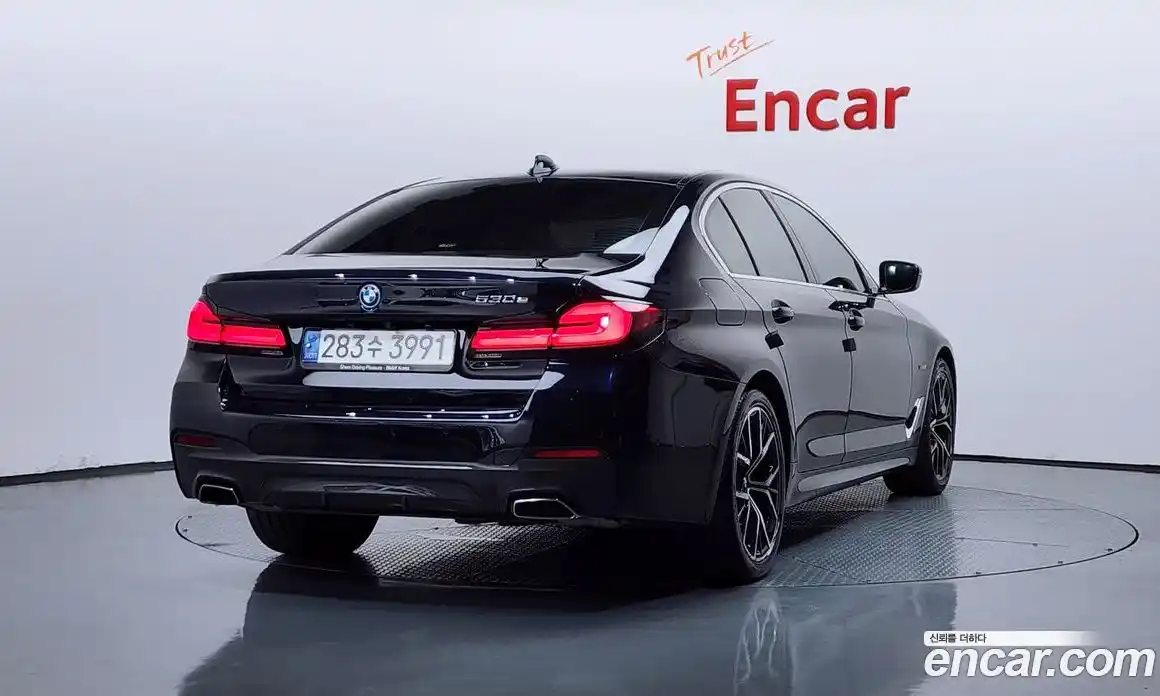 BMW 5 серия 2022 2.0 автомат (гидро), фото 2