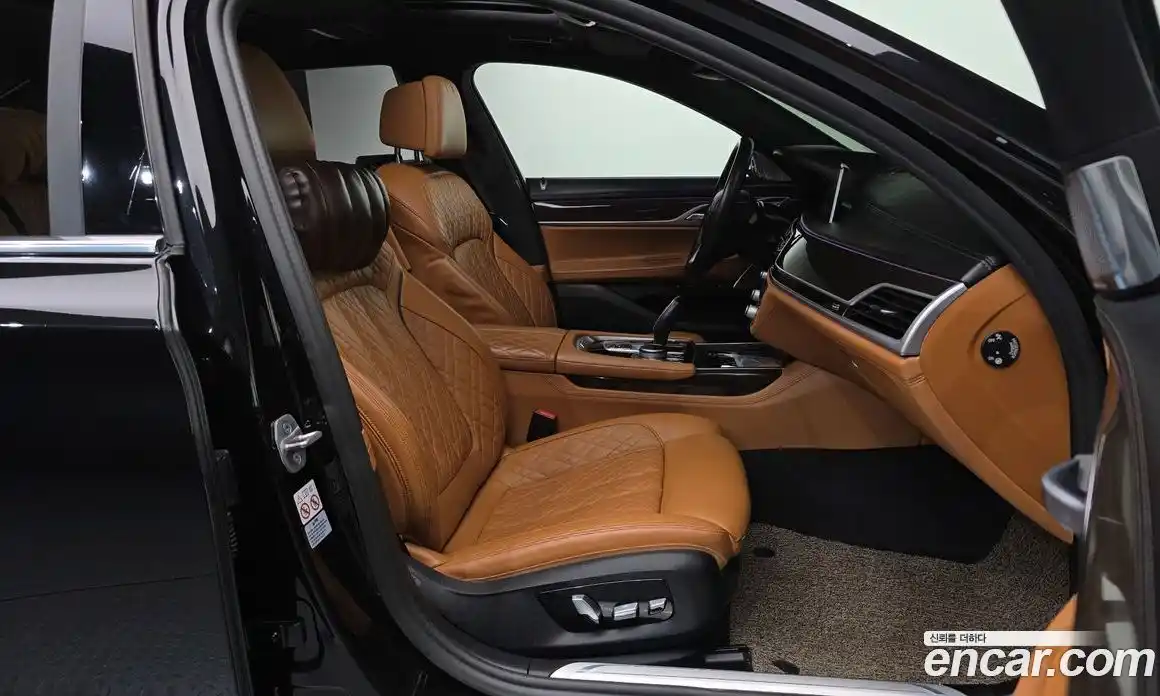 BMW 7 серия 2022 3.0 автомат (гидро), фото 13