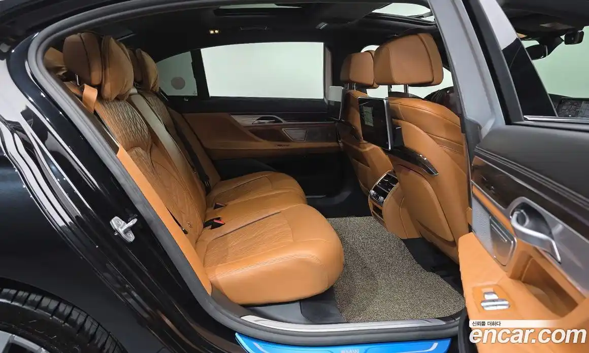 BMW 7 серия 2022 3.0 автомат (гидро), фото 16