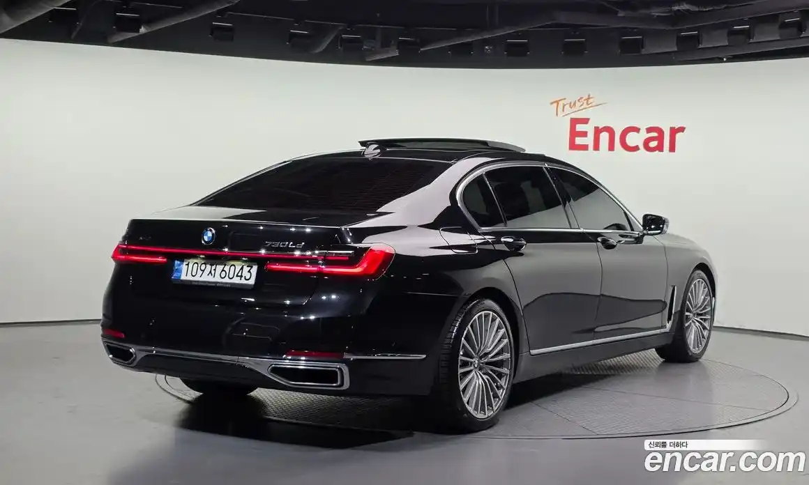 BMW 7 серия 2022 3.0 автомат (гидро), фото 2