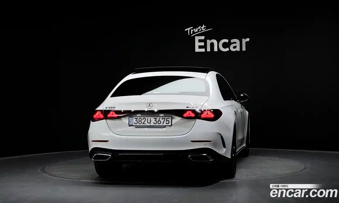 Mercedes-Benz E-Class 2026 3.0 автомат (гидро), фото 4