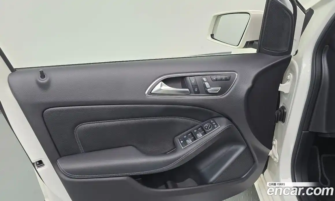 Mercedes-Benz B-Class 2018 2.0 гидро, фото 14