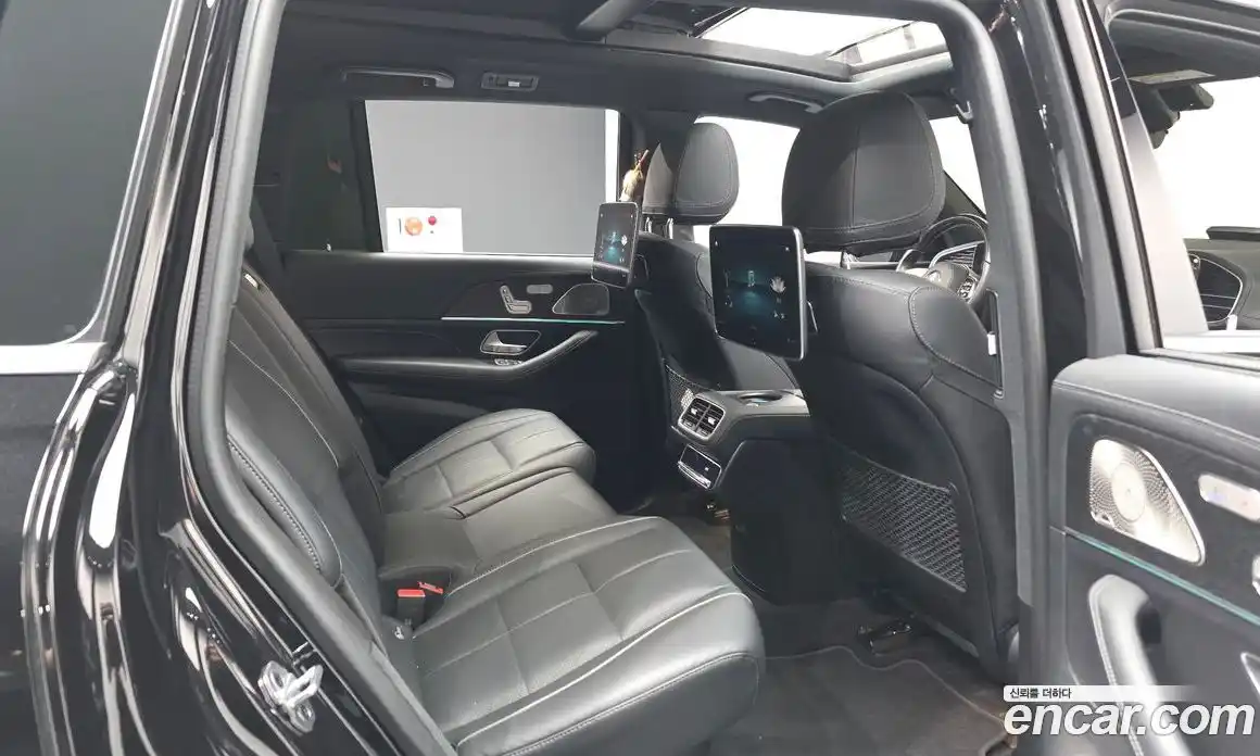 Mercedes-Benz GLS-Class 2023 4.0 гидро, фото 12