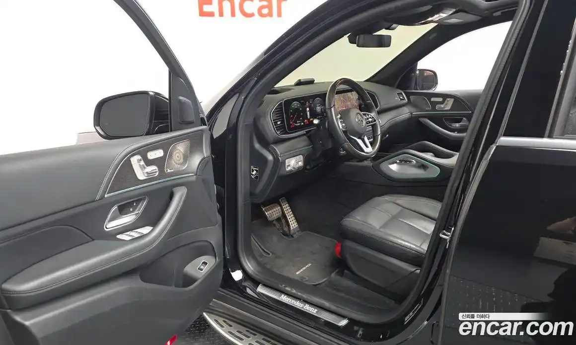 Mercedes-Benz GLS-Class 2023 4.0 гидро, фото 10