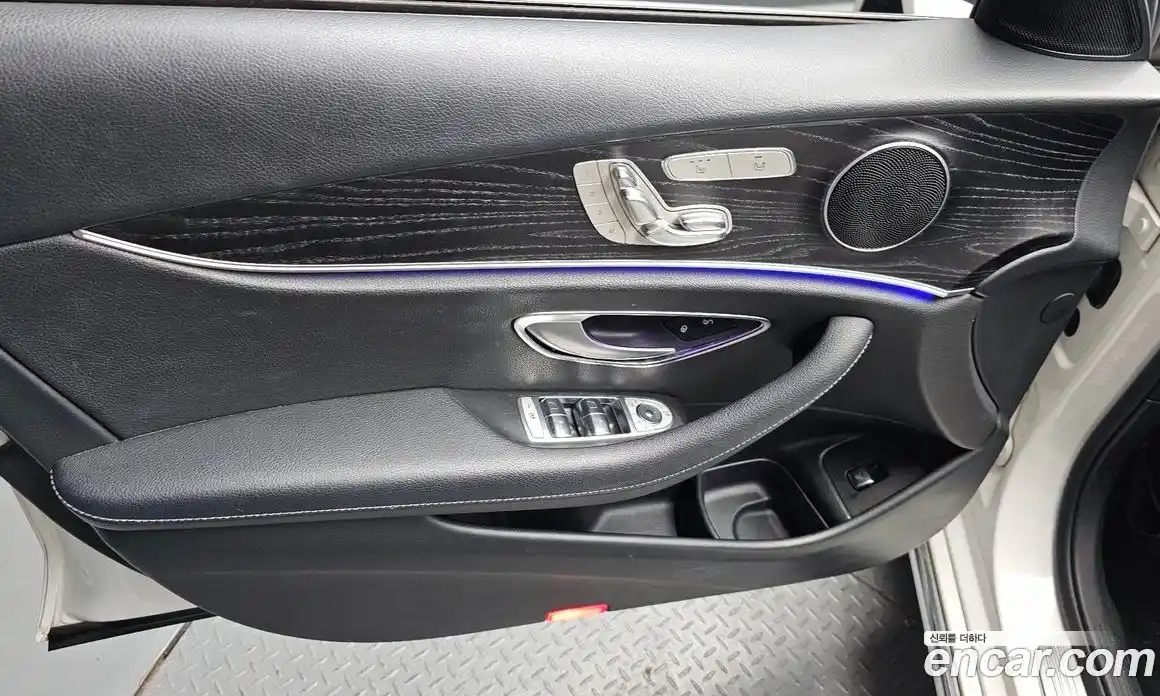 Mercedes-Benz E-Class 2017 1.9 автомат (гидро), фото 14