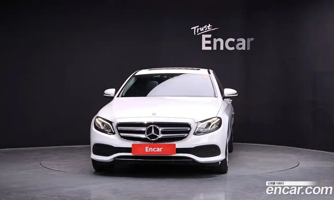 Mercedes-Benz E-Class 2017 1.9 автомат (гидро), фото 3
