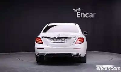 Mercedes-Benz E-Class 2017 1.9 автомат (гидро), миниатюра 4