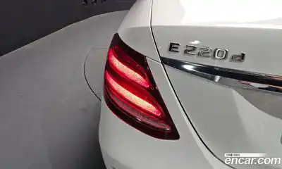 Mercedes-Benz E-Class 2017 1.9 автомат (гидро), миниатюра 9