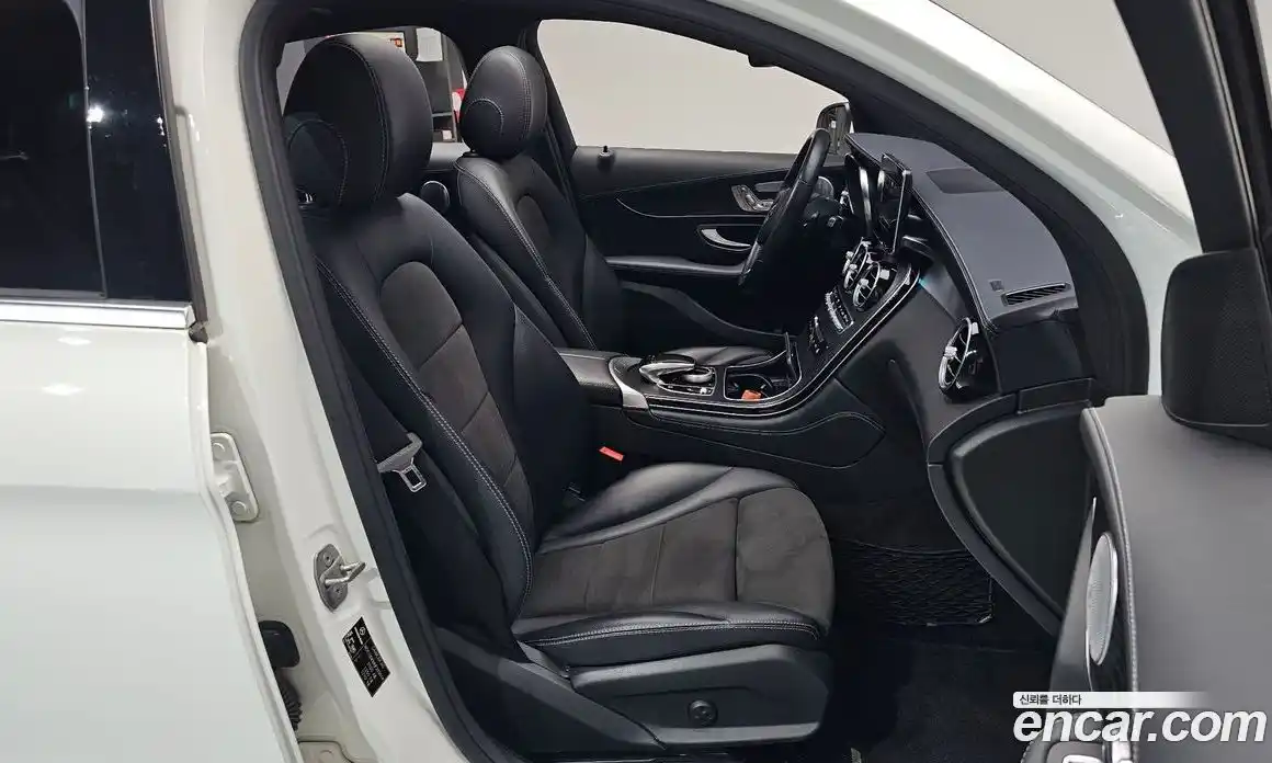 Mercedes-Benz GLC-Class 2017 2.1 гидро, фото 16 Mercedes-Benz GLC-Class 2017 2.1 гидро, фото 16