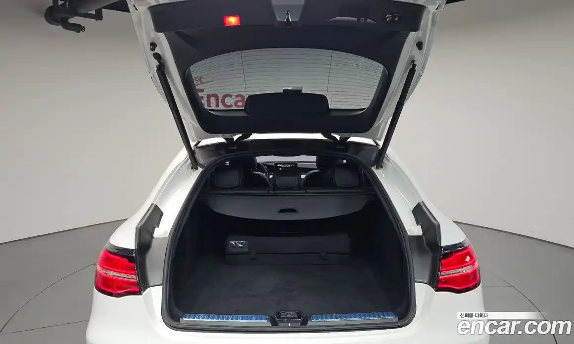 Mercedes-Benz GLC-Class 2017 2.1 гидро, фото 26 Mercedes-Benz GLC-Class 2017 2.1 гидро, фото 26