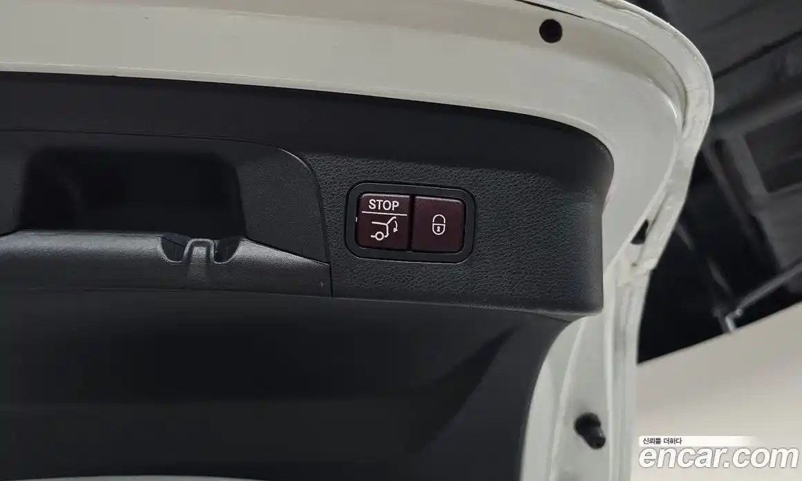 Mercedes-Benz GLC-Class 2017 2.1 гидро, фото 27 Mercedes-Benz GLC-Class 2017 2.1 гидро, фото 27