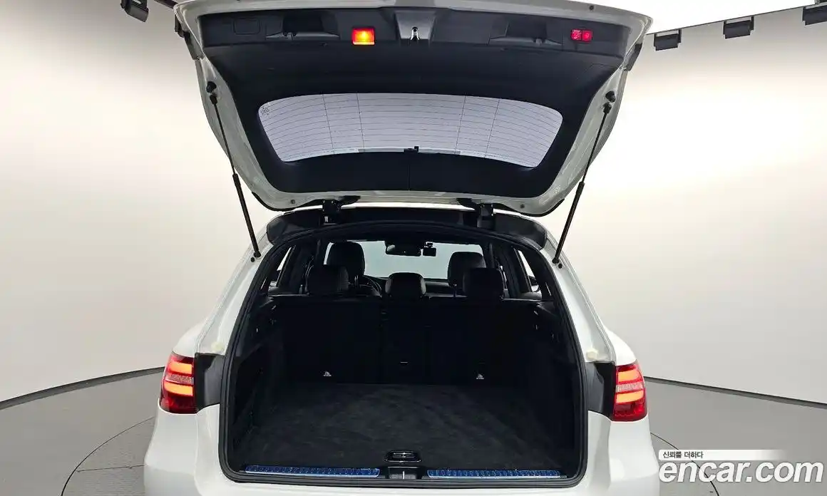 Mercedes-Benz GLC-Class 2016 2.1 гидро, фото 17 Mercedes-Benz GLC-Class 2016 2.1 гидро, фото 17