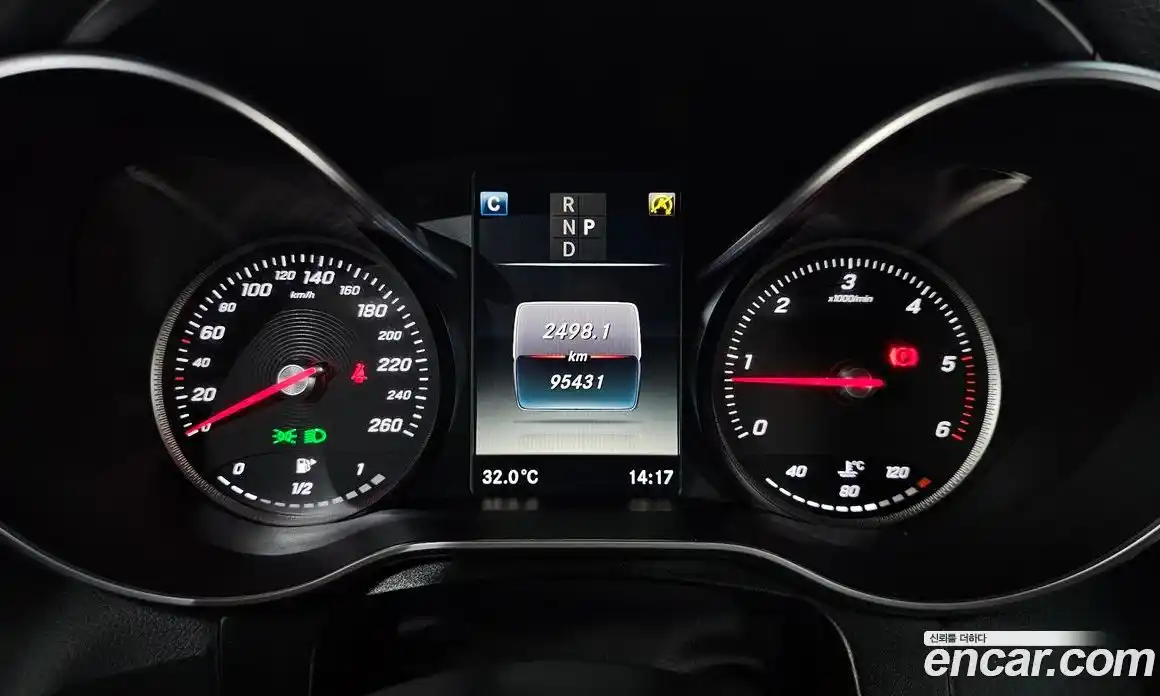 Mercedes-Benz GLC-Class 2016 2.1 гидро, фото 8 Mercedes-Benz GLC-Class 2016 2.1 гидро, фото 8