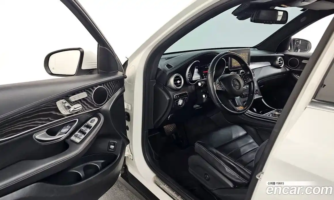 Mercedes-Benz GLC-Class 2016 2.1 гидро, фото 10 Mercedes-Benz GLC-Class 2016 2.1 гидро, фото 10