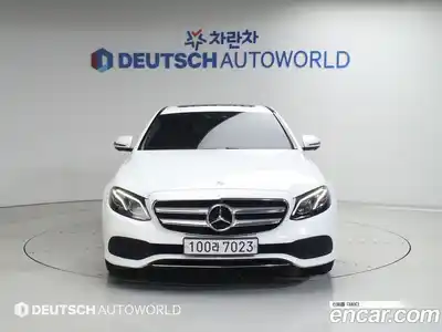 Mercedes-Benz E-Class 2020 2.0 автомат (гидро), миниатюра 3